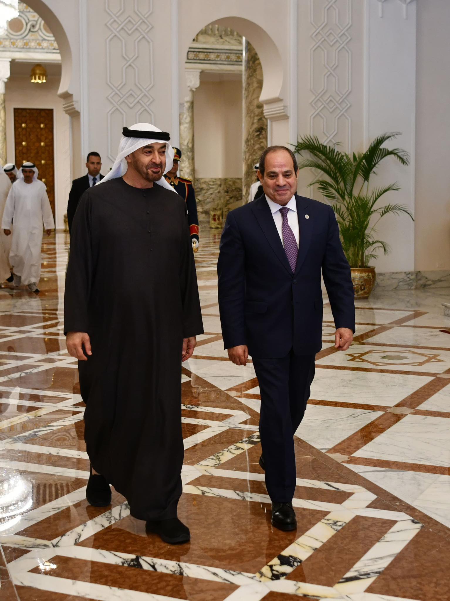 الرئيس السيسي يستقبل رئيس دولة الإمارات العربية المتحدة