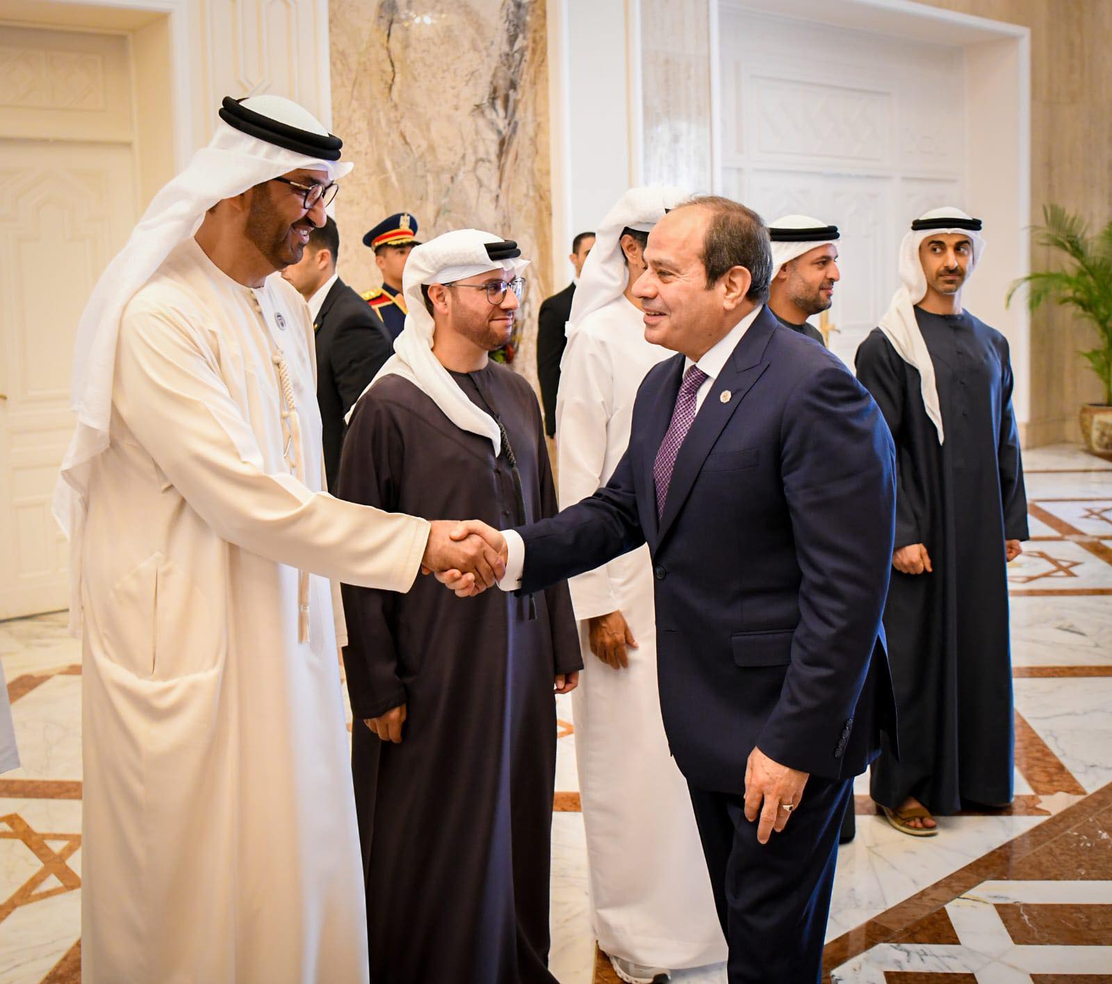 الرئيس السيسي يستقبل رئيس دولة الإمارات العربية المتحدة