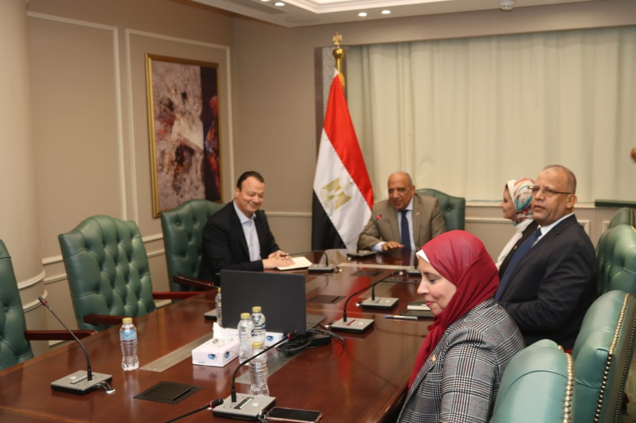 توقيع اتفاق إنهاء دراسات مشروع الربط الكهربائي بين مصر واليونان