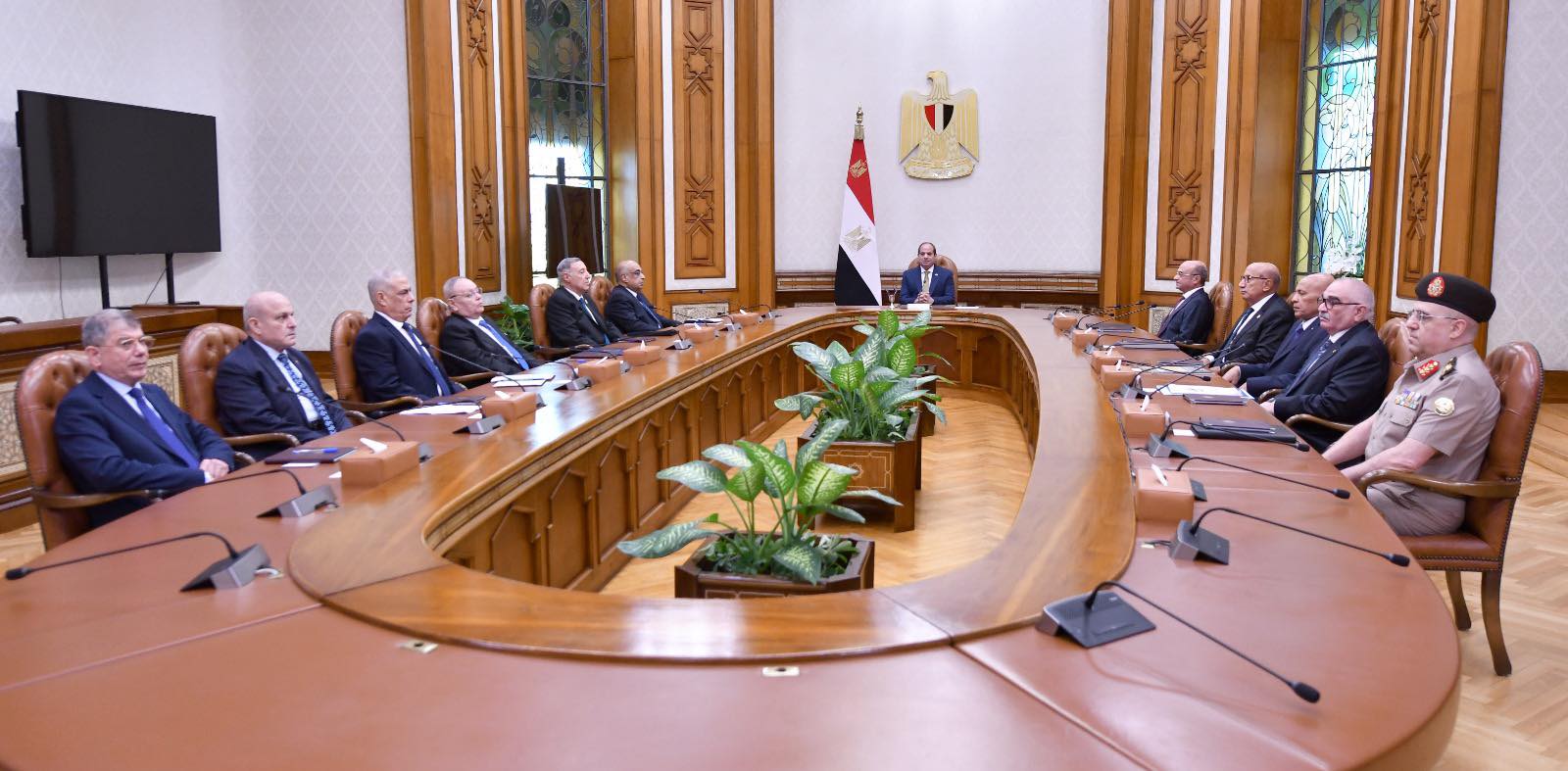 السيسي مع أعضاء المجلس الأعلى للجهات والهيئات القضائية