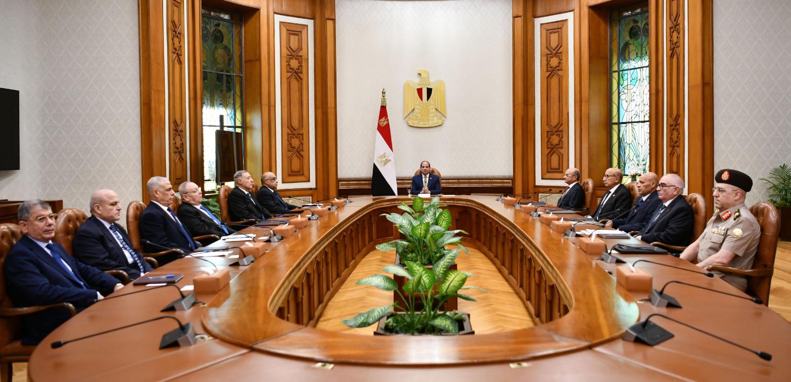 السيسي مع أعضاء المجلس الأعلى للجهات والهيئات القضائية