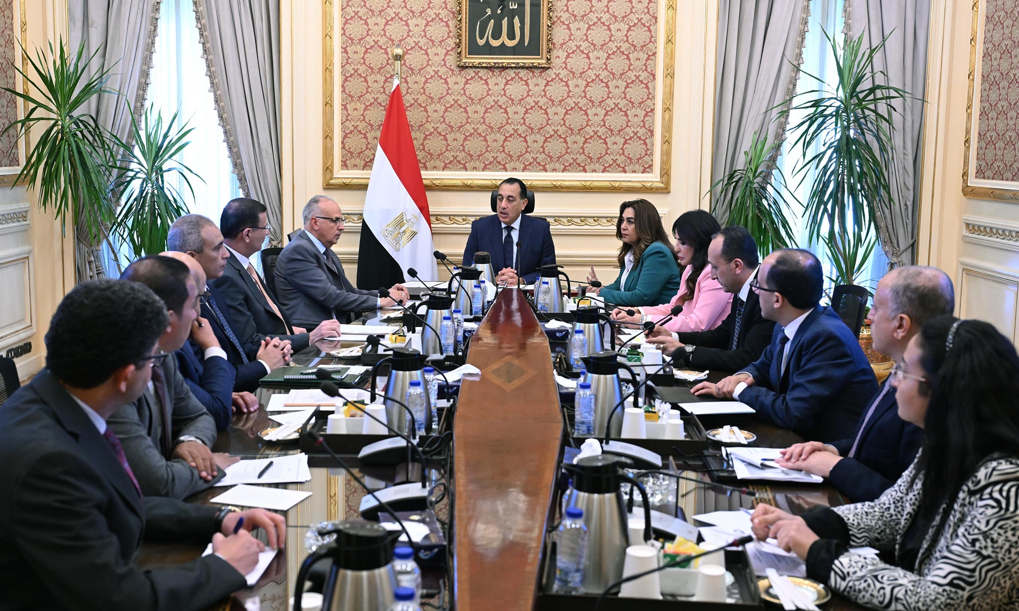 مدبولي يُتابع الخطة التنفيذية لمنظومة تطهير المجاري المائية