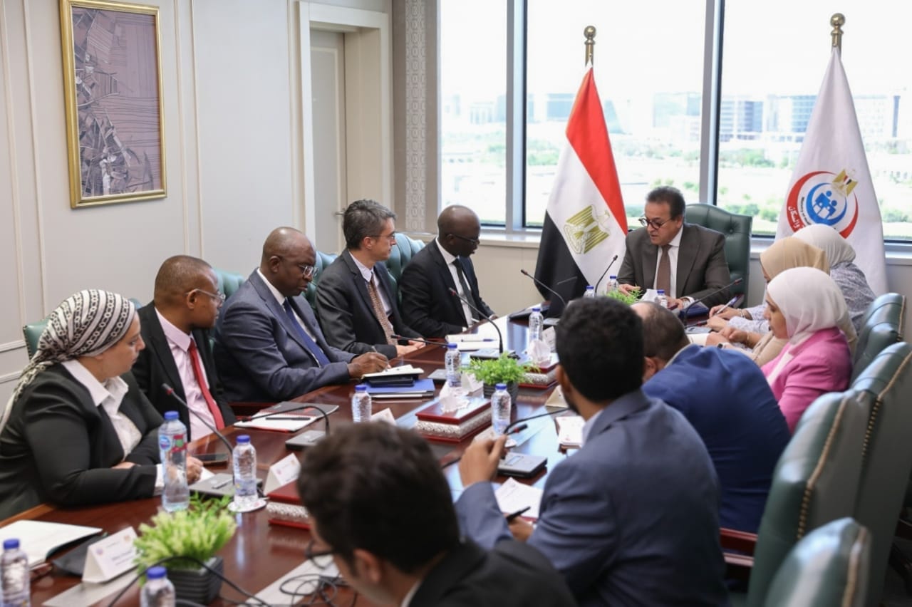 وزير الصحة يستقبل نائب رئيس البنك الدولي