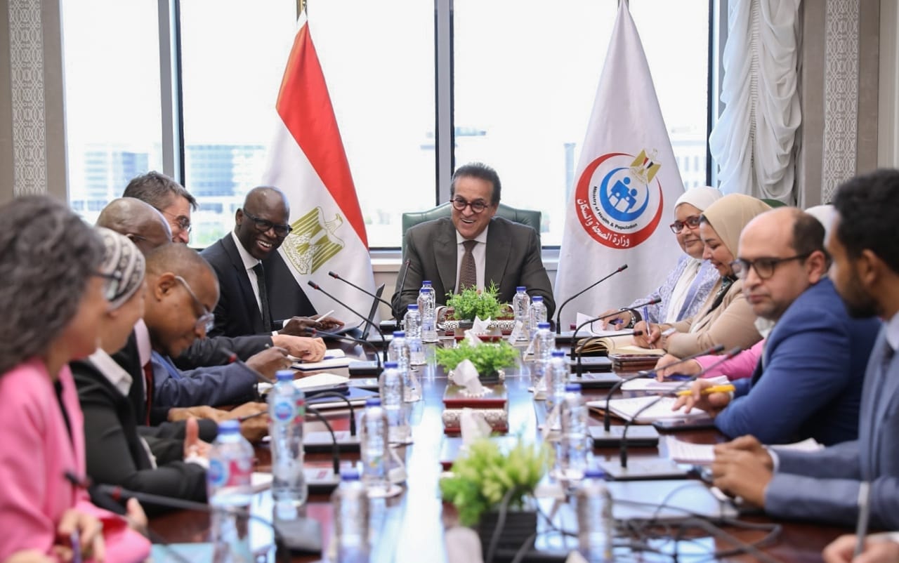 وزير الصحة يستقبل نائب رئيس البنك الدولي