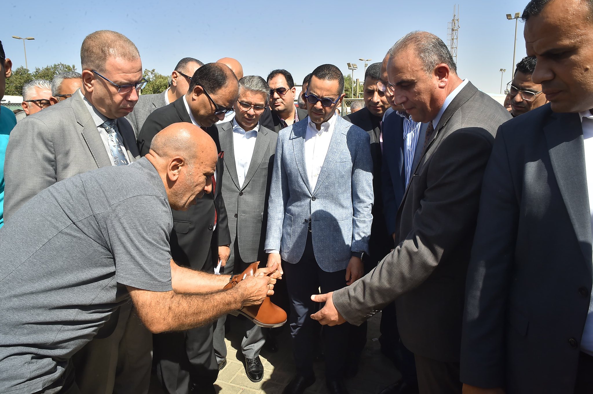 وزير الاستثمار يتفقد ميناء العين السخنة