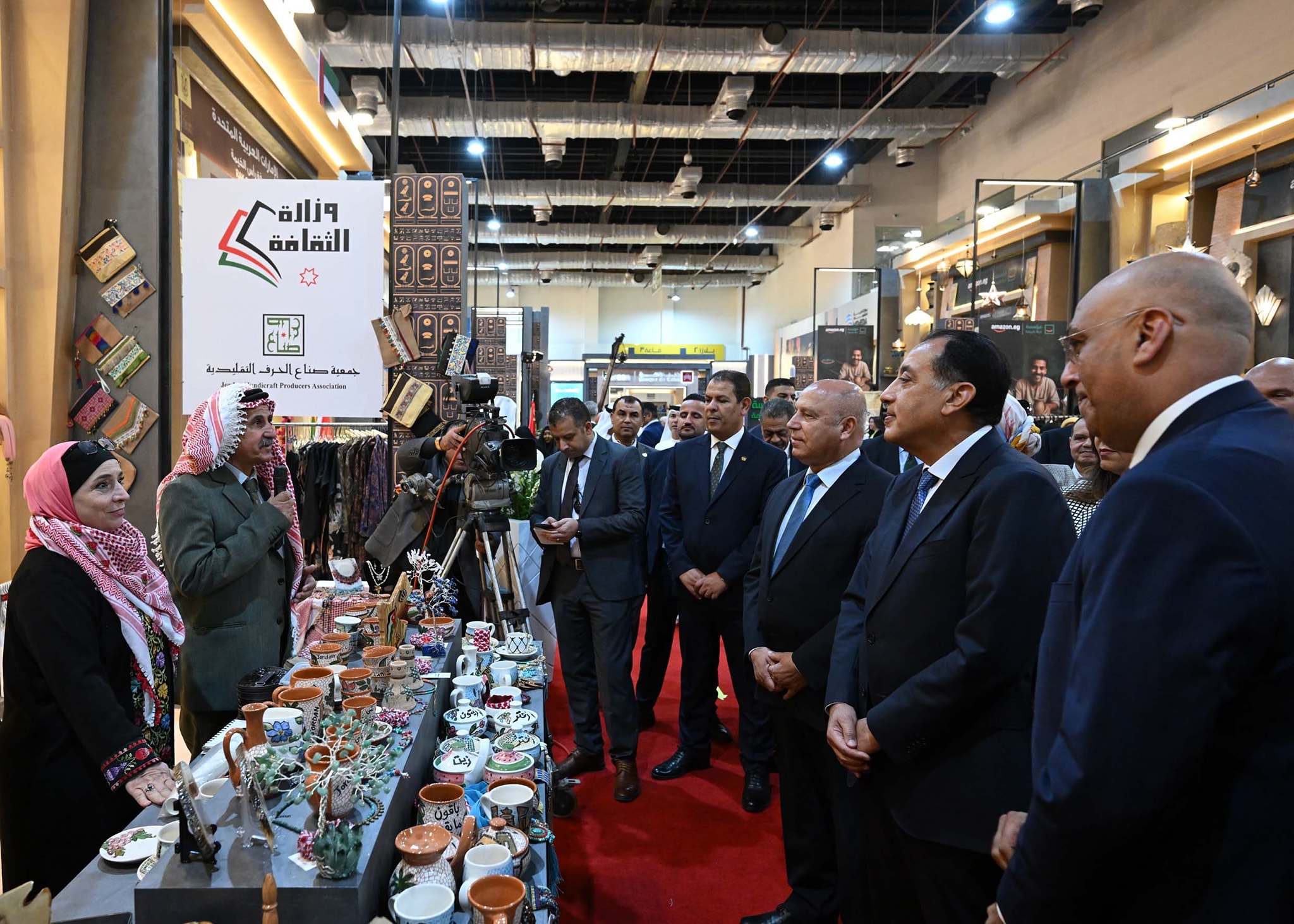 رئيس الوزراء يفتتح الدورة السابعة من معرض تراثنا 2025