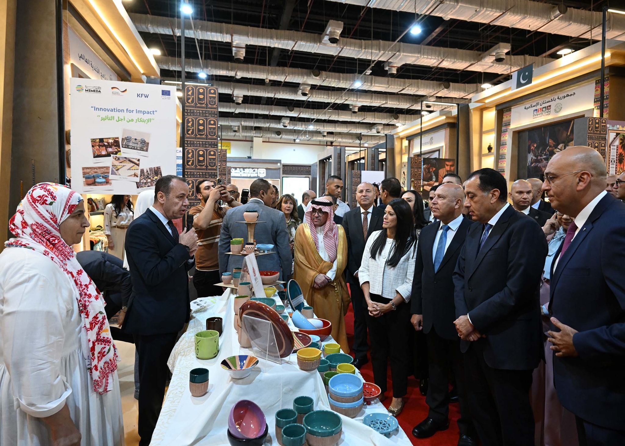 رئيس الوزراء يفتتح الدورة السابعة من معرض تراثنا 2025