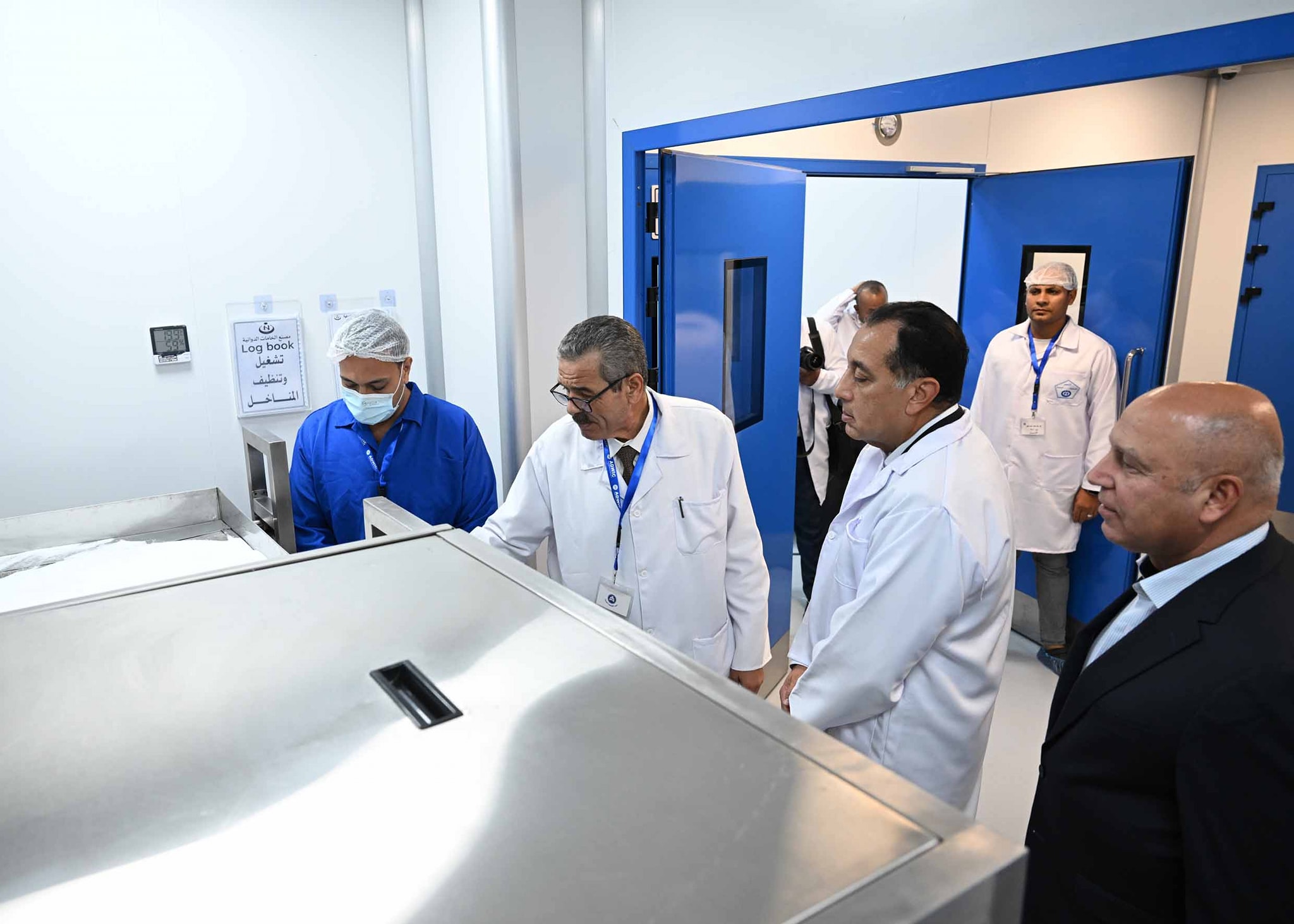 رئيس الوزراء يفتتح مصنع إنتاج الخامات الدوائية