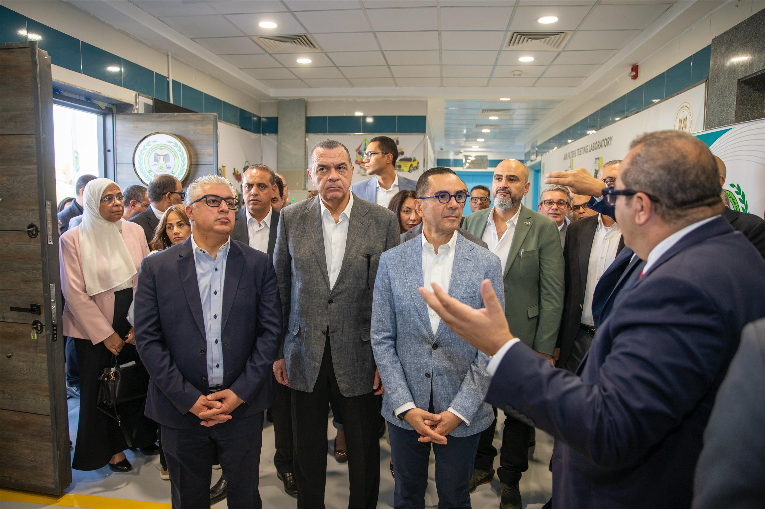 وليد جمال الدين والخطيب يفتتحان المعامل المركزية الصناعية بميناء السخنة
