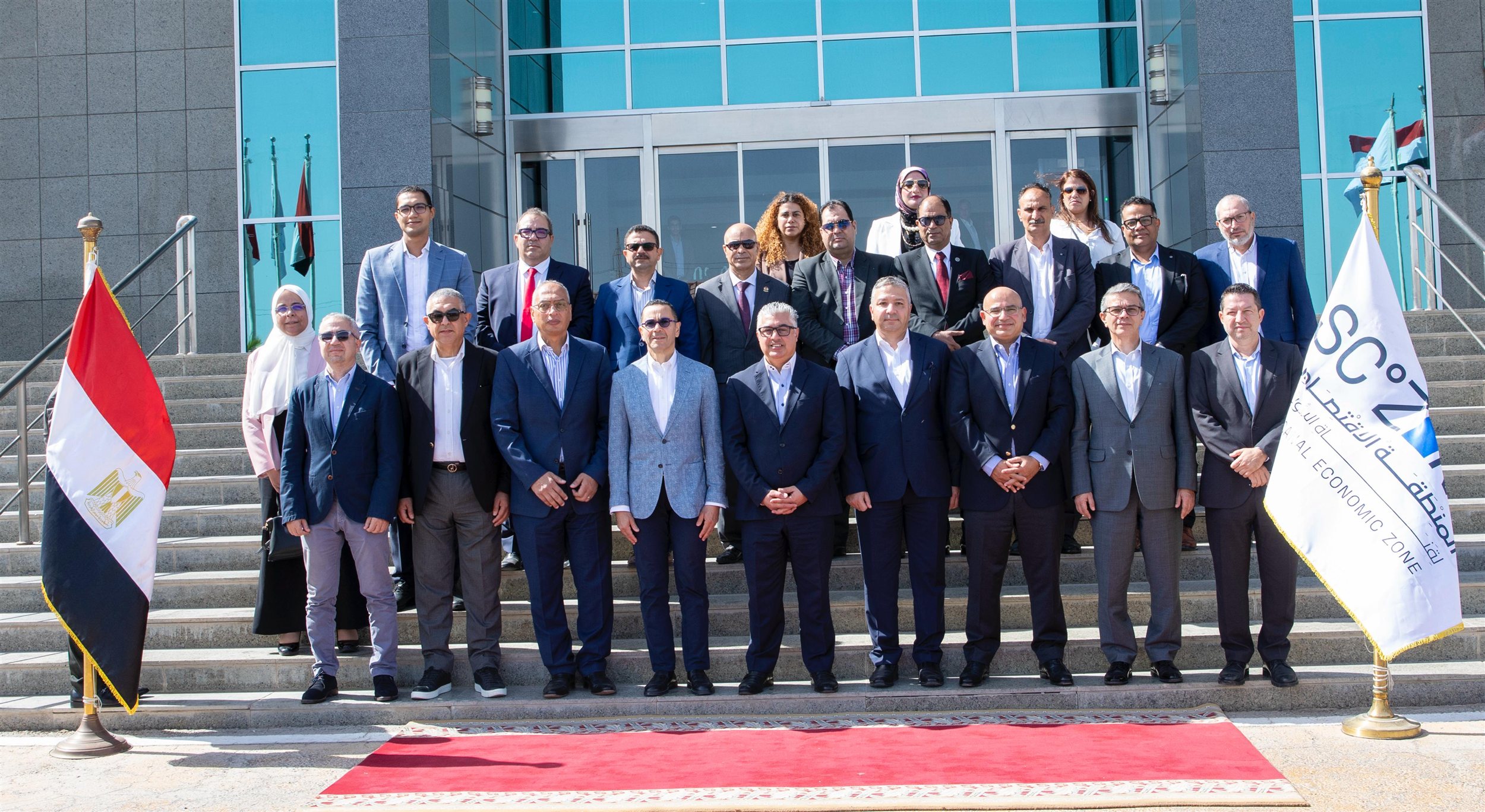 وليد جمال الدين والخطيب يفتتحان المعامل المركزية الصناعية بميناء السخنة