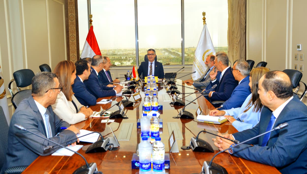 وزير التموين يلتقي الرئيس التنفيذي للقطاع المؤسسي بشركة إي أند مصر