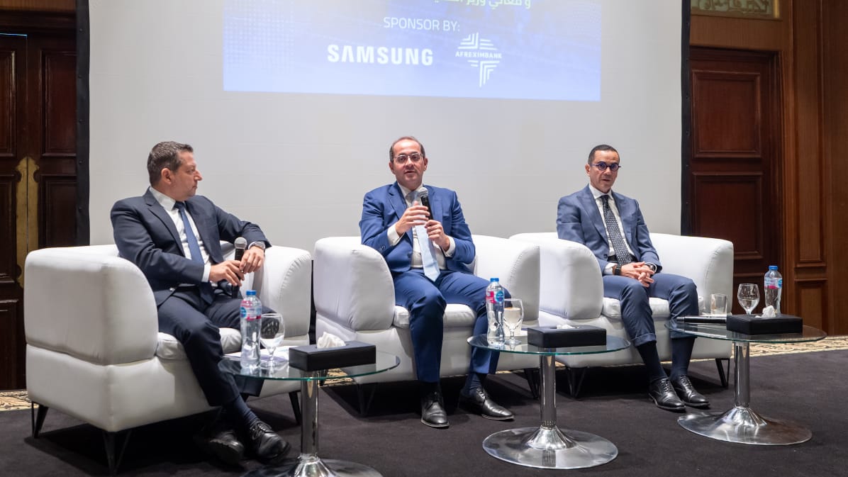 وزير المالية ووزير الاستثمار في حوارًا مفتوحًا مع المصدرين