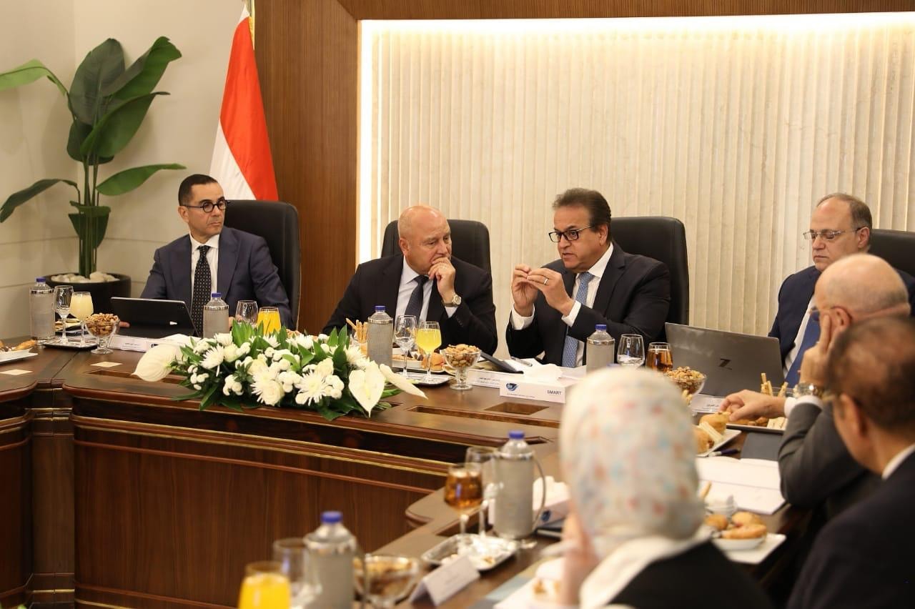 نائبا رئيس الوزراء يشهدان اجتماع مجلس هيئة الدواء