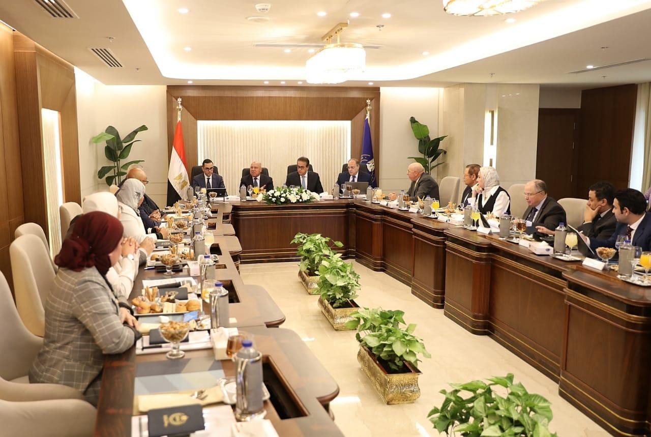 نائبا رئيس الوزراء يشهدان اجتماع مجلس هيئة الدواء
