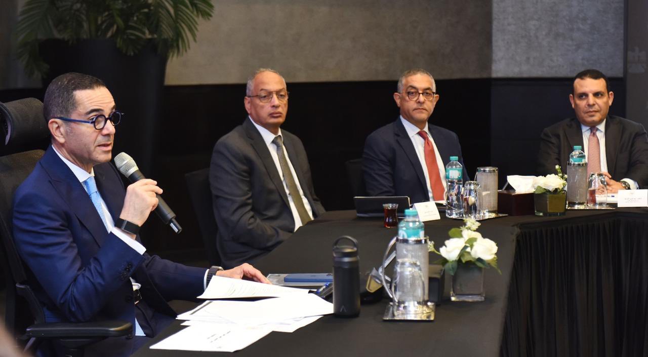 الخطيب يترأس اجتماع اللجنة الإقتصادية للمجلس التنسيقي المصري السعودي