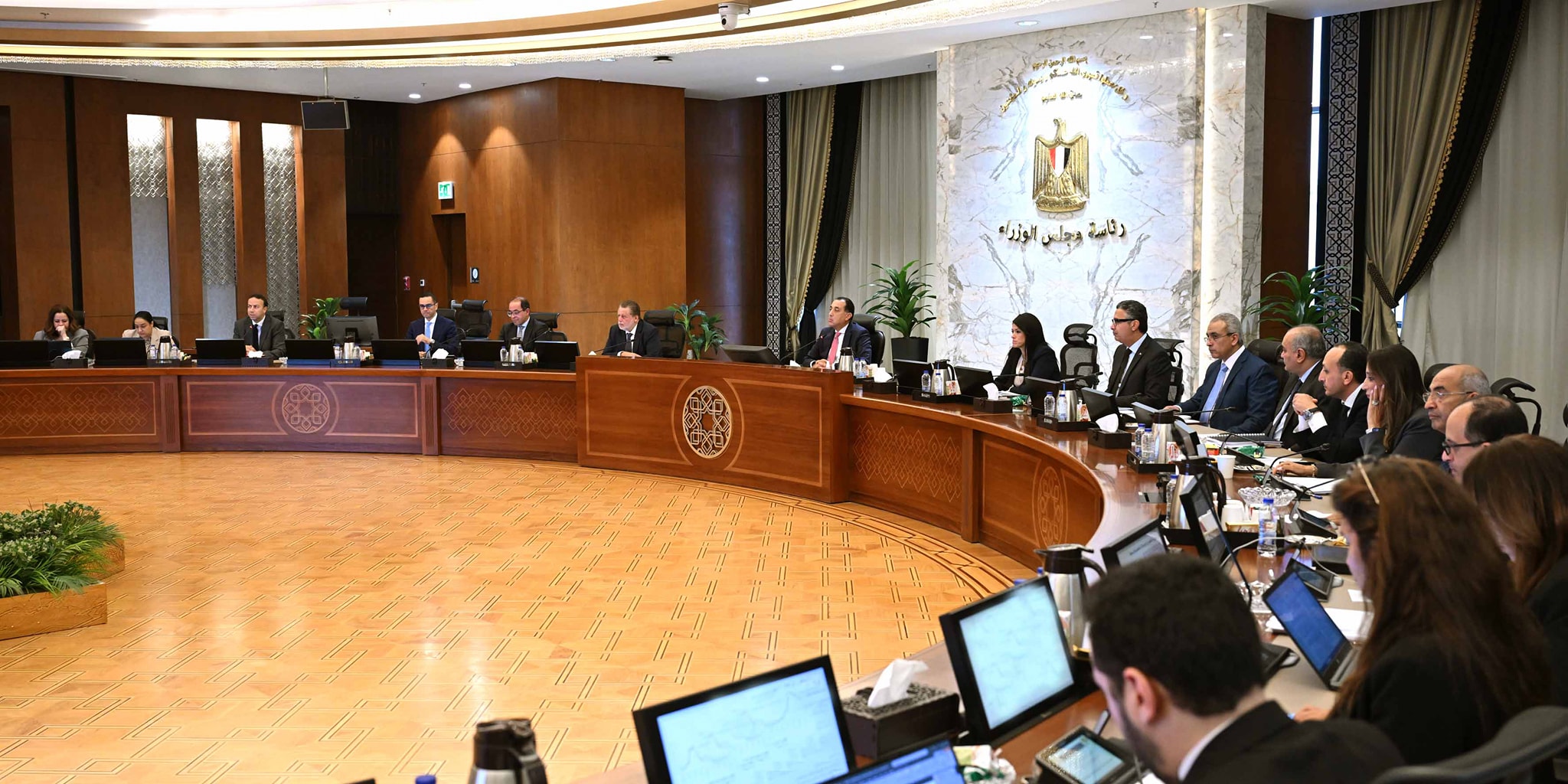 رئيس الوزراء يترأس اجتماع المجموعة الوزارية الاقتصادية