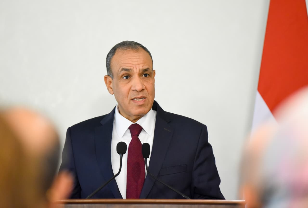 الدكتور بدر عبد العاطي وزير الخارجية