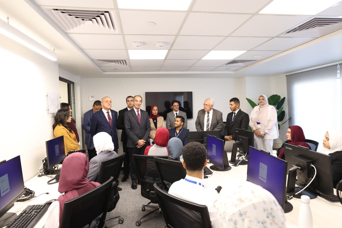 وزير الاتصالات يفتتح مركز شركة فاوندإيفر Foundever العالمية