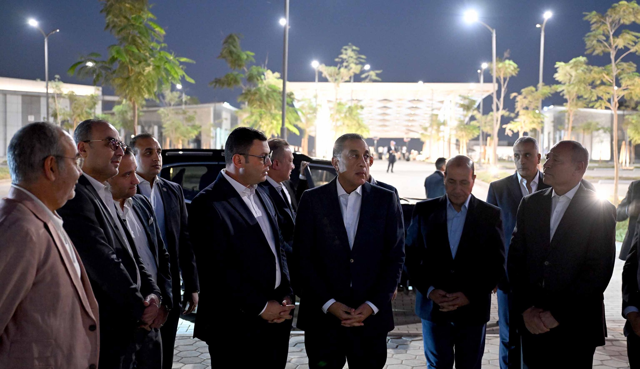 رئيس الوزراء يتفقد سير العمل بمشروع حدائق تلال الفسطاط