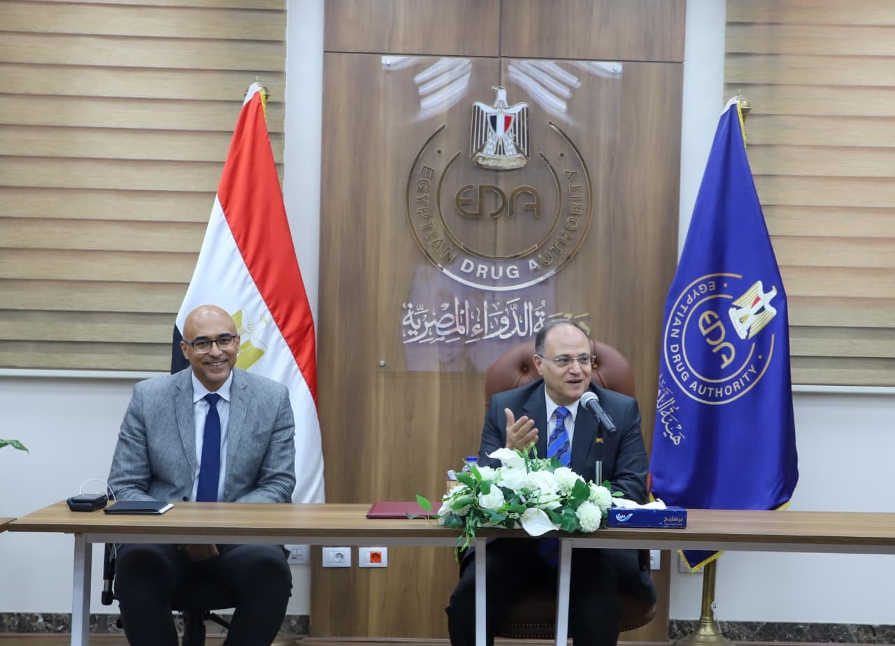 رئيس هيئة الدواء يجتمع مع عدد من ممثلي شركات التوزيع