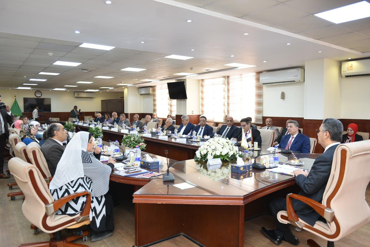 وزير التموين يترأس اجتماع مجلس إدارة الهيئة العامة للسلع التموينية