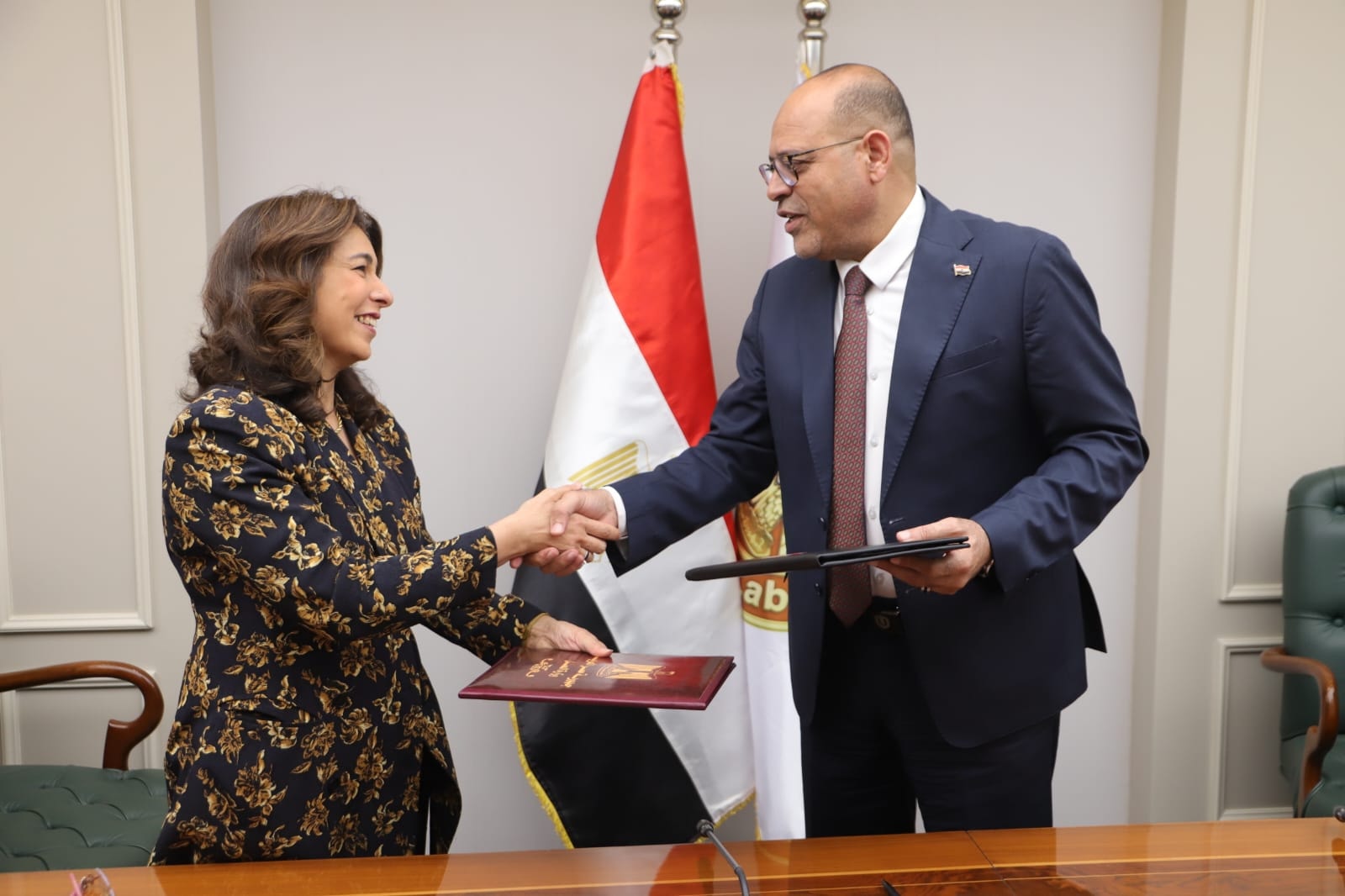 وزير العمل يوقع بروتوكول تعاون مع الجامعة المصرية الصينية