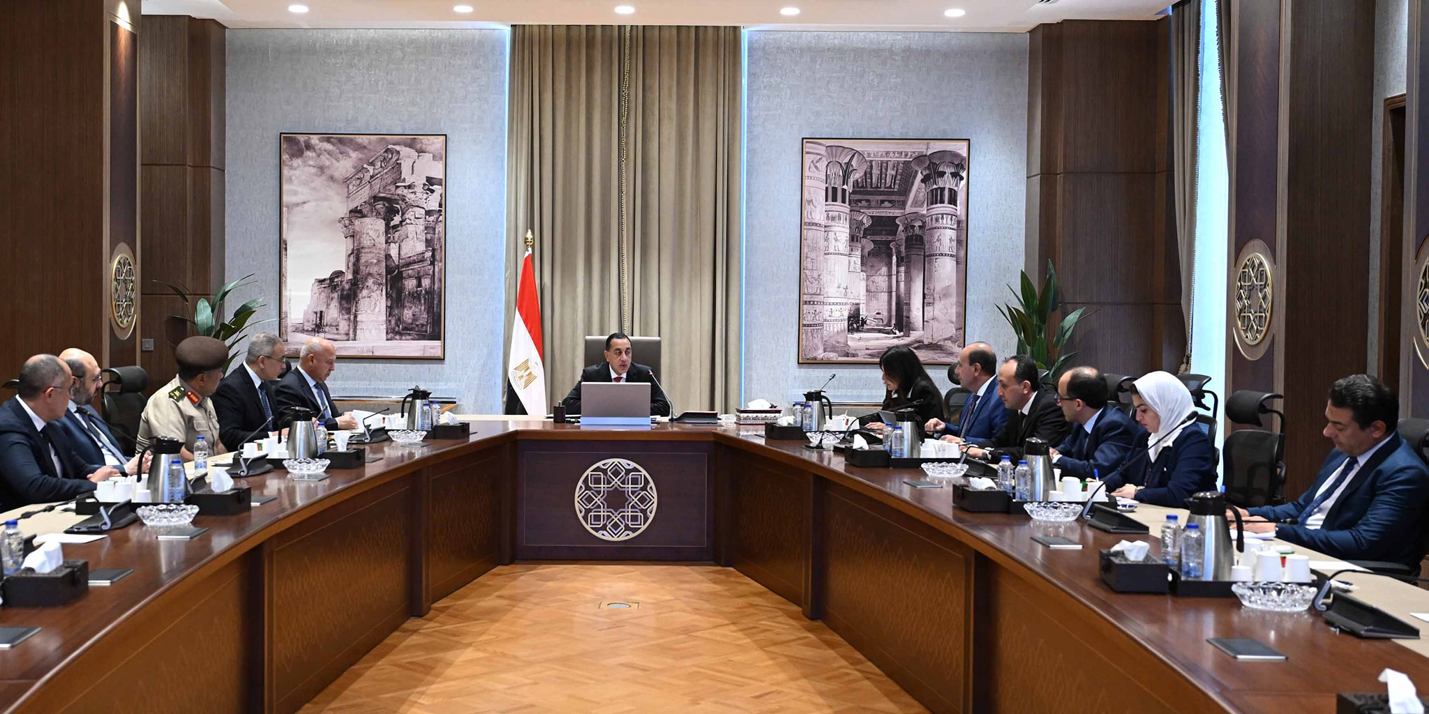 رئيس الوزراء يتابع مشروع إنشاء القوس الغربي بالإسكندرية