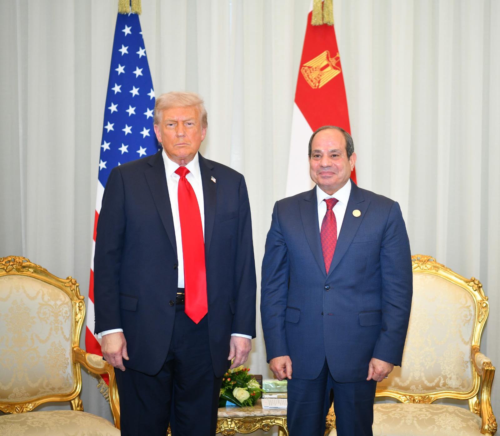 السيسي يستقبل نظيره الأمريكي