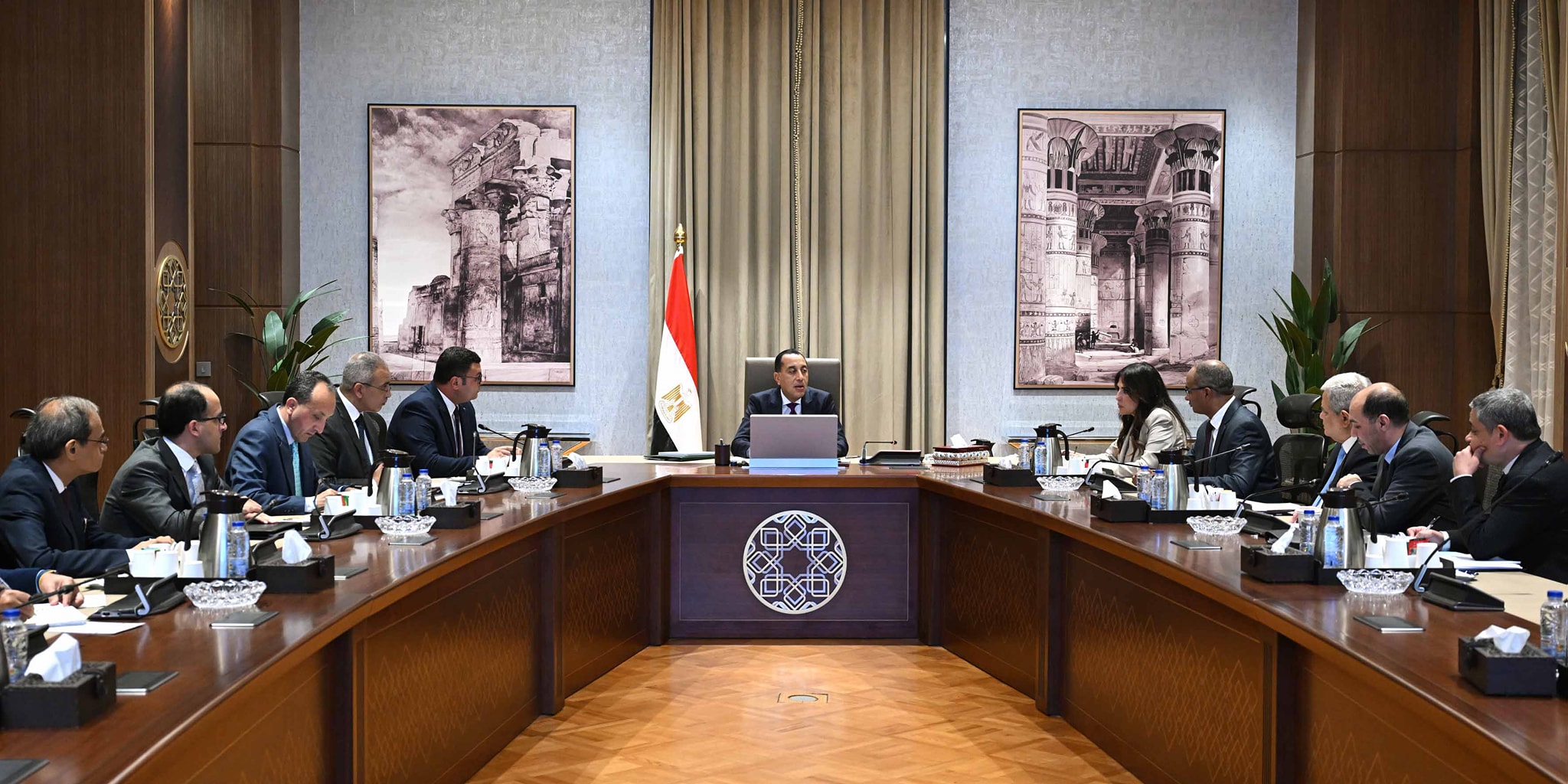 رئيس الوزراء يتابع موقف تنفيذ وتشغيل محطات تحلية المياه في شمال سيناء