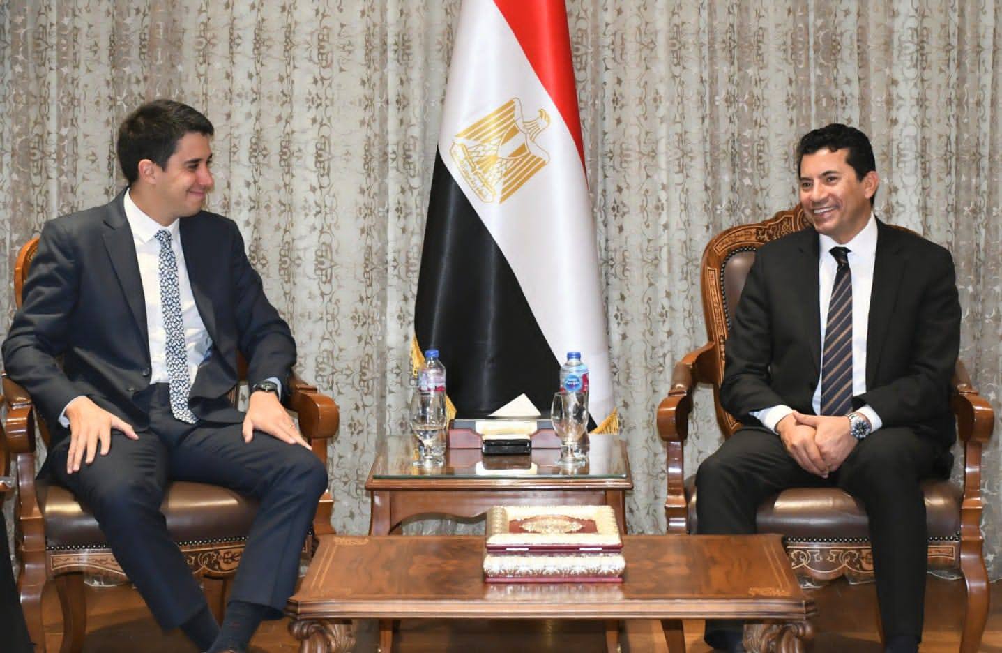 وزير الشباب يلتقي الأمين العام المساعد للأمم المتحدة