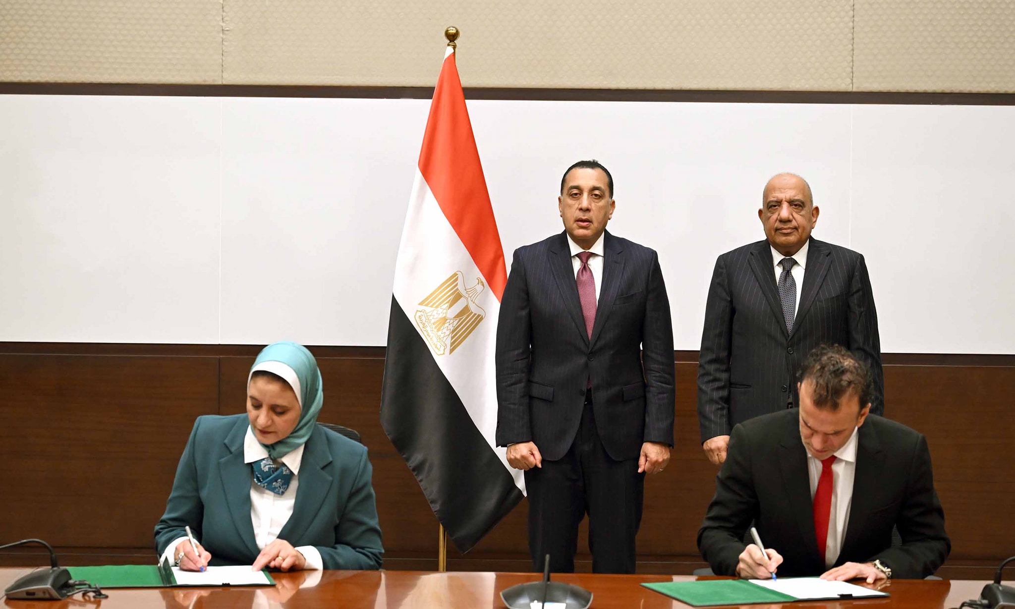 اتفاقية تعاون بين المصرية لنقل الكهرباء وK&K الإماراتية