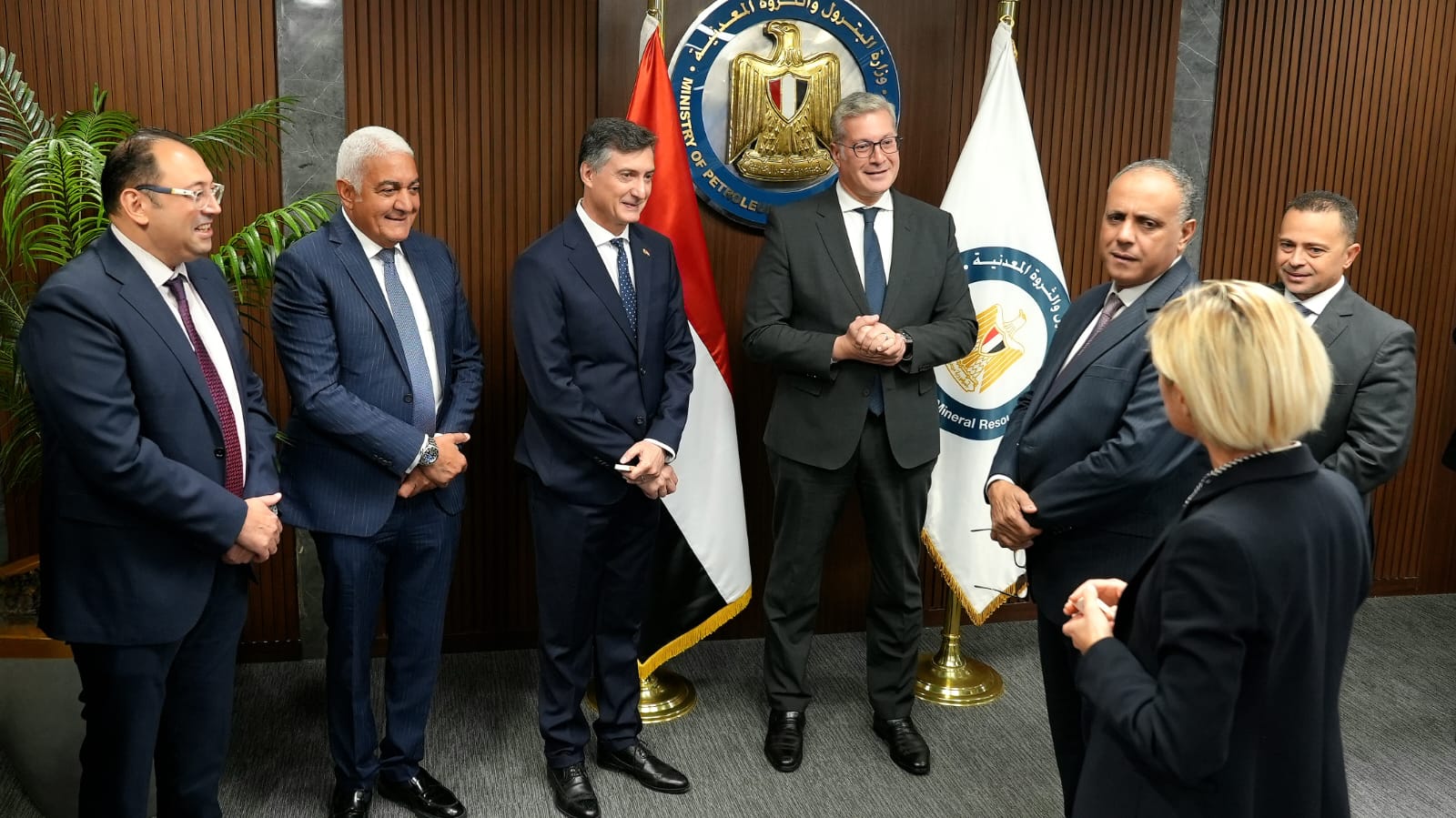 وزير البترول يشهد توقيع تمديد عقد تنمية حقل بلطيم شرق