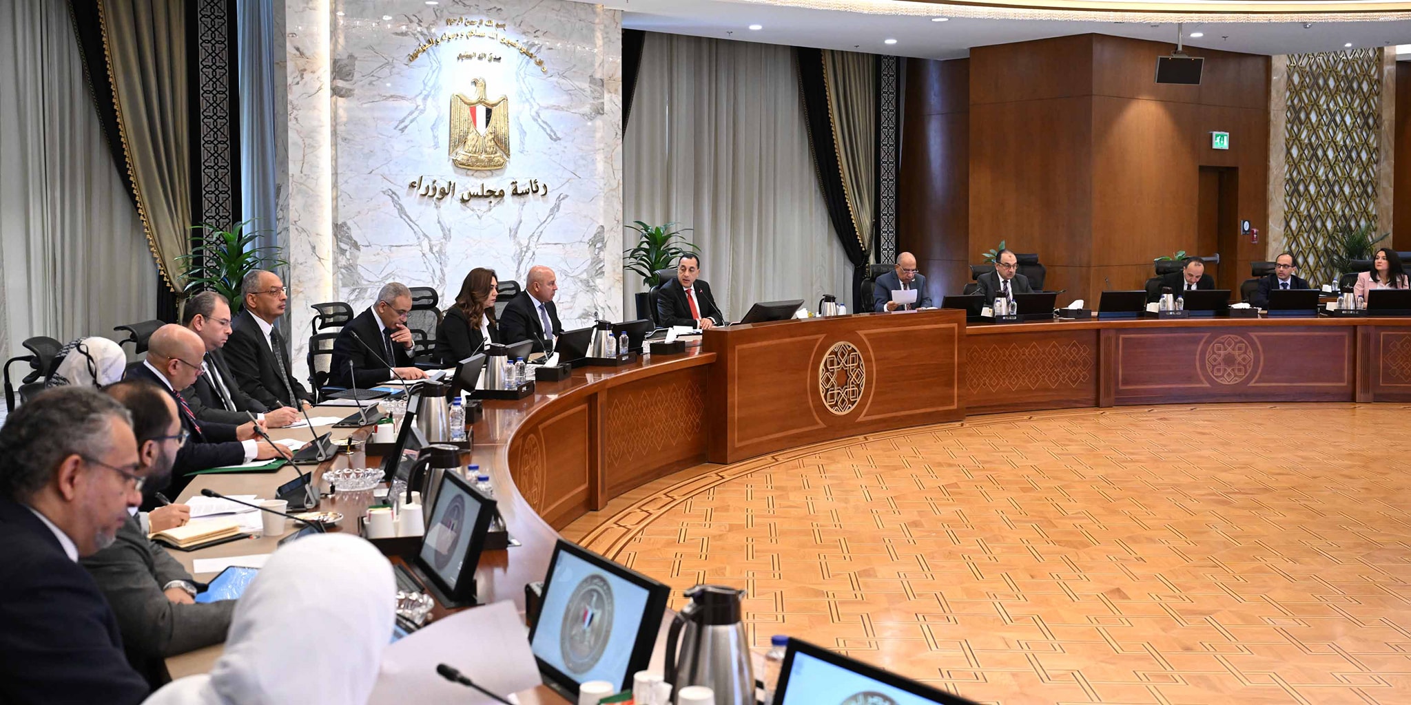 مدبولي يتابع جهود تنفيذ إجراءات خفض الانبعاثات والتحول الأخضر