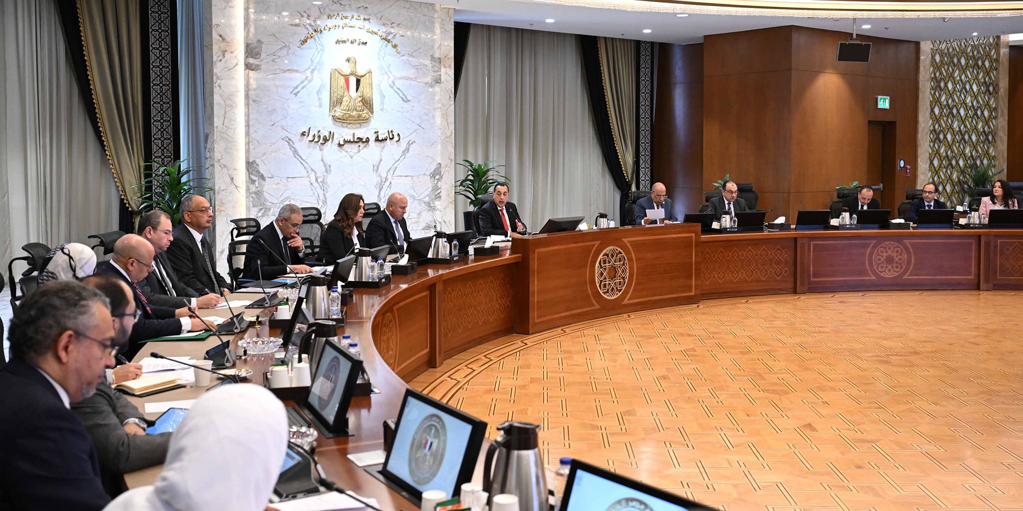 مدبولي يتابع جهود تنفيذ إجراءات خفض الانبعاثات والتحول الأخضر