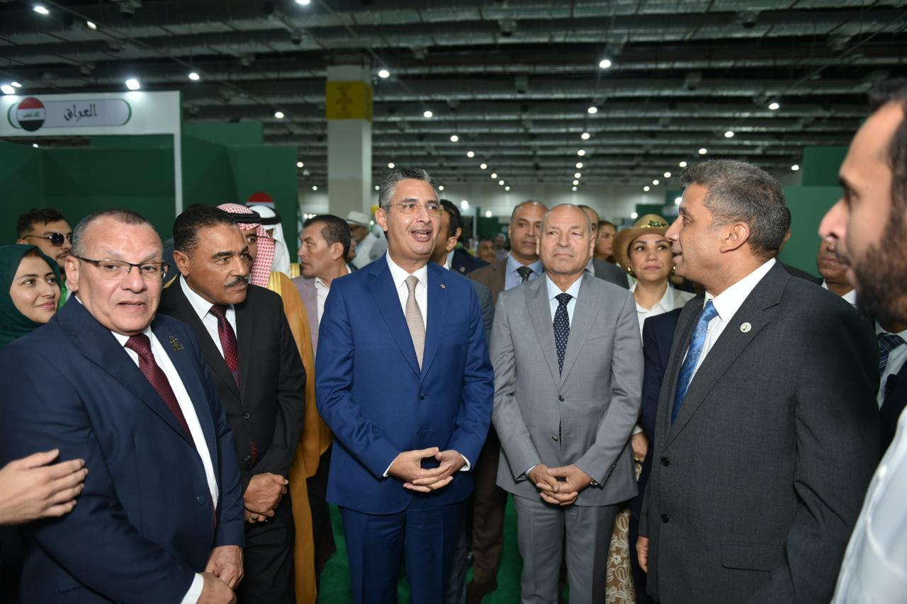 افتتاح النسخة الثانية من الملتقى والمعرض الدولي للتمور
