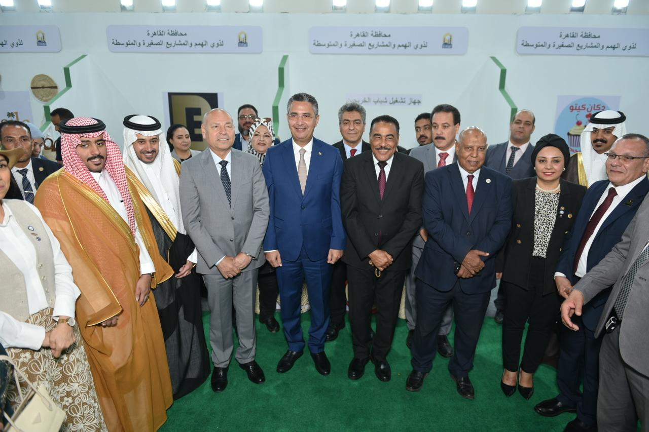 افتتاح النسخة الثانية من الملتقى والمعرض الدولي للتمور