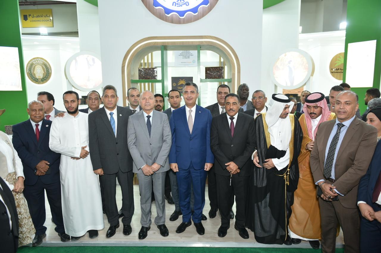 افتتاح النسخة الثانية من الملتقى والمعرض الدولي للتمور