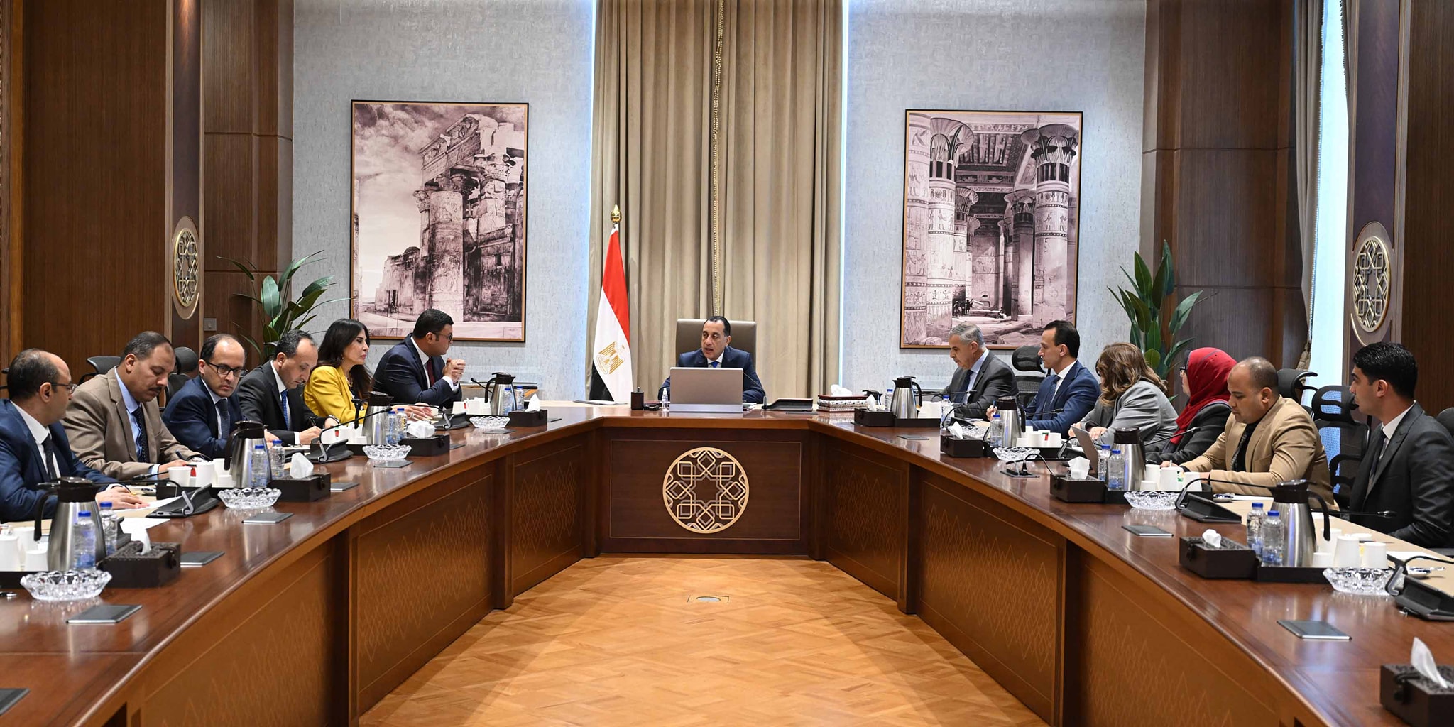 مدبولي يتابع موقف العقارات المعرضة للانهيارات بالإسكندرية