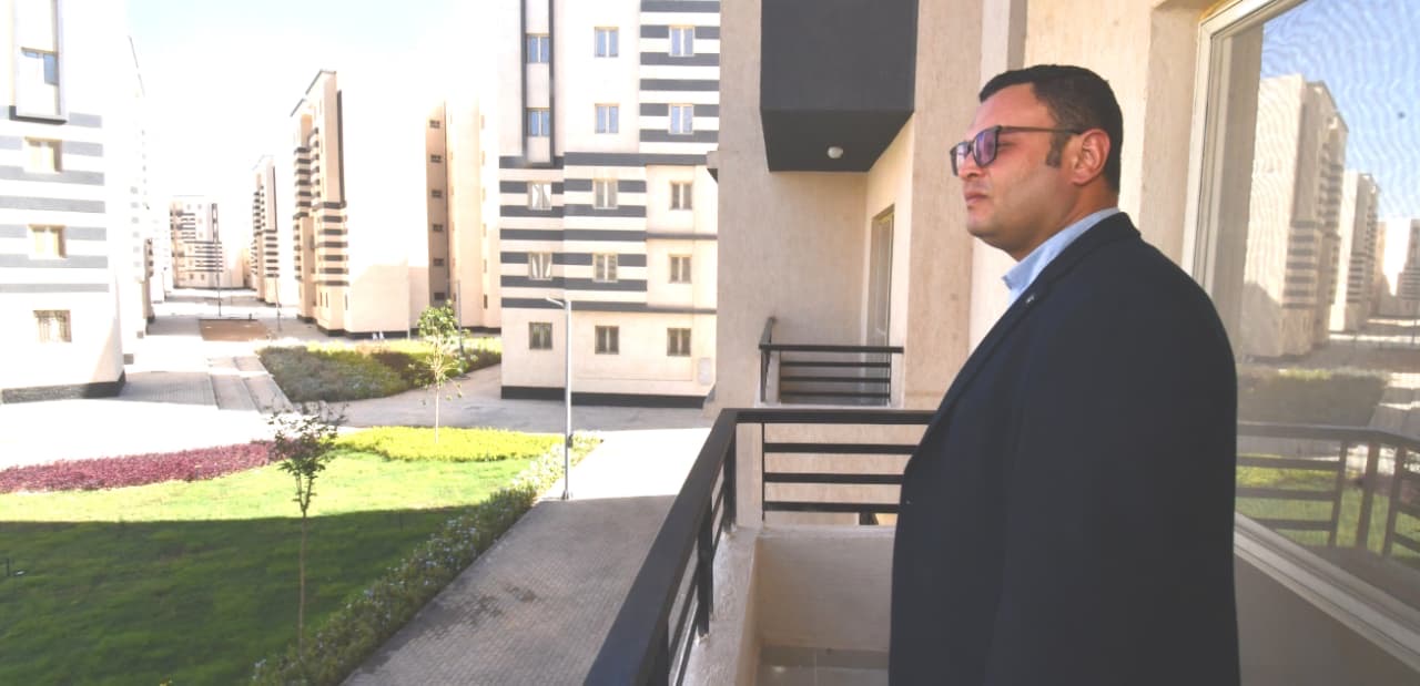 وزير الإسكان يتفقد وحدات المبادرة الرئاسية سكن لكل المصريين بمدينة العاشر من رمضان
