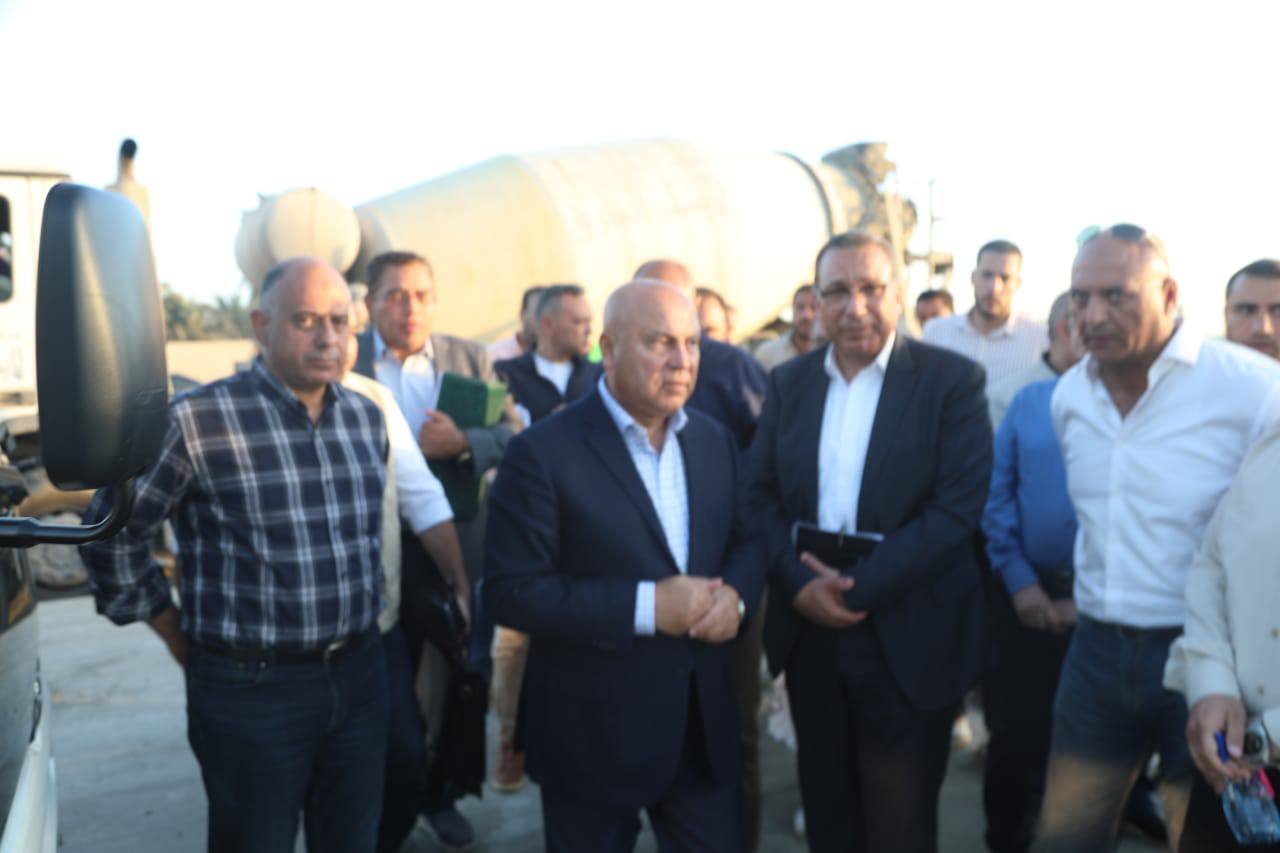 الوزير يتفقد مشروعات تطوير الطريق الدولي الساحلي
