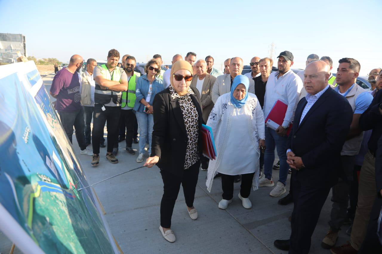 الوزير يتفقد مشروعات تطوير الطريق الدولي الساحلي