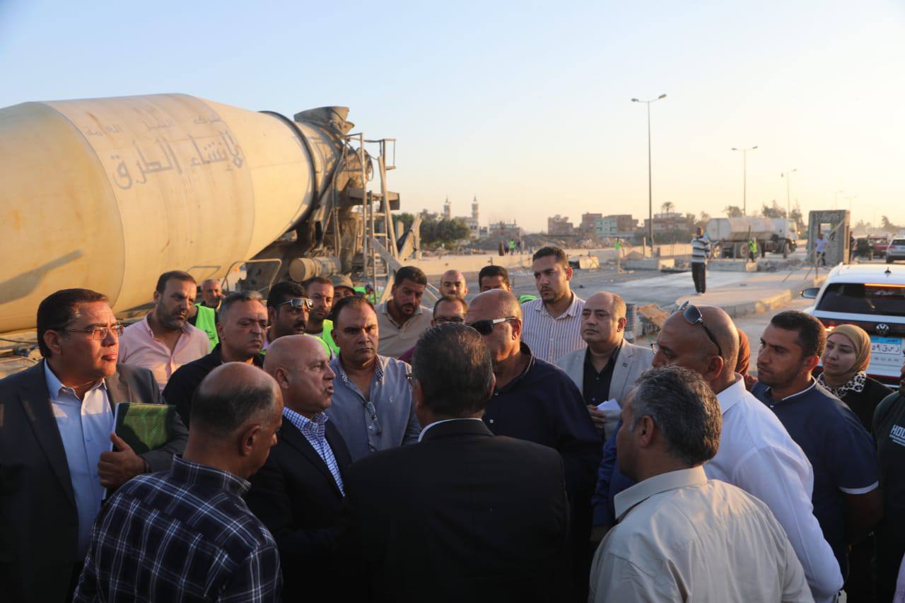 الوزير يتفقد مشروعات تطوير الطريق الدولي الساحلي