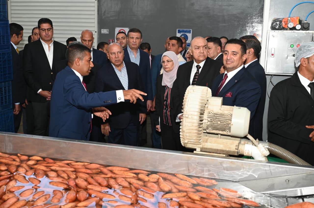 الوزير يفتتح مصنع أجرو جرين لتصدير الحاصلات الزراعية