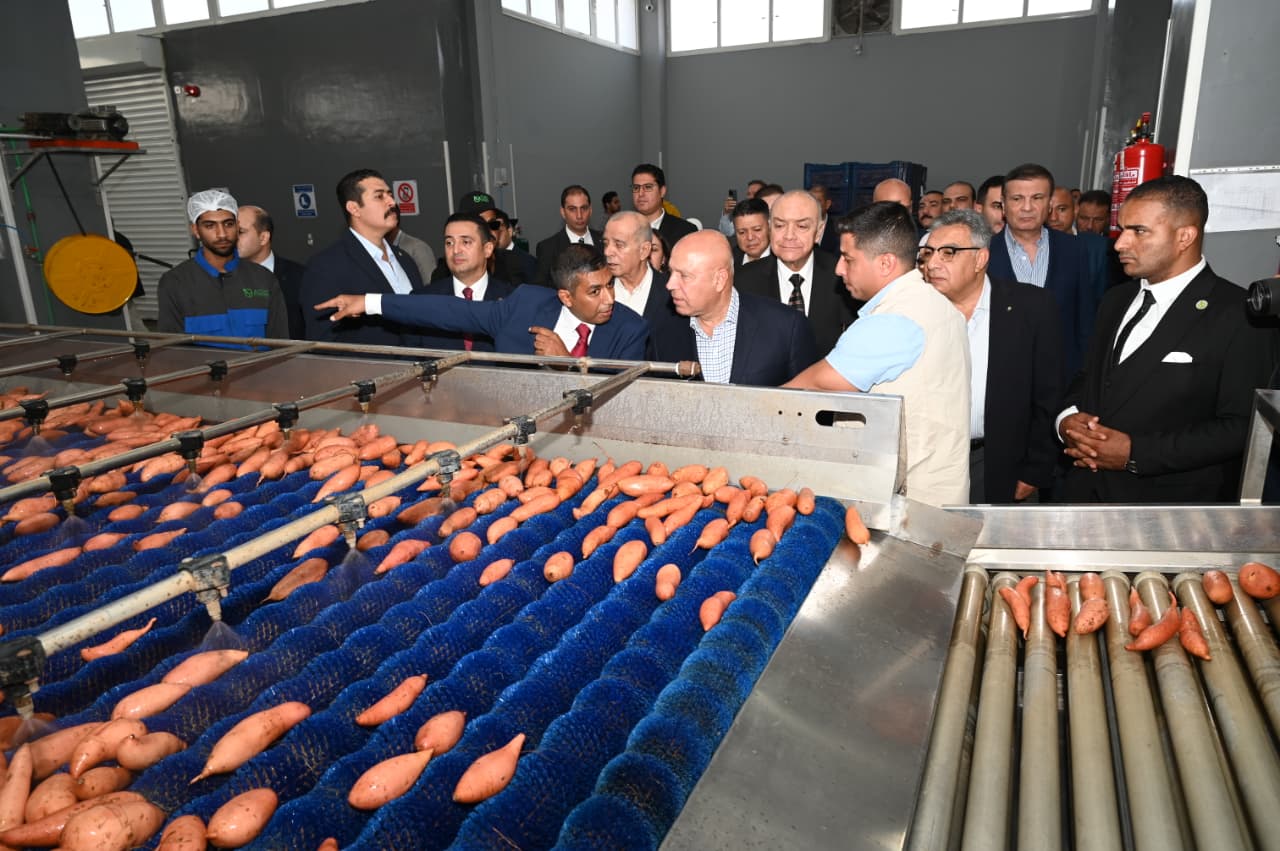 الوزير يفتتح مصنع أجرو جرين لتصدير الحاصلات الزراعية