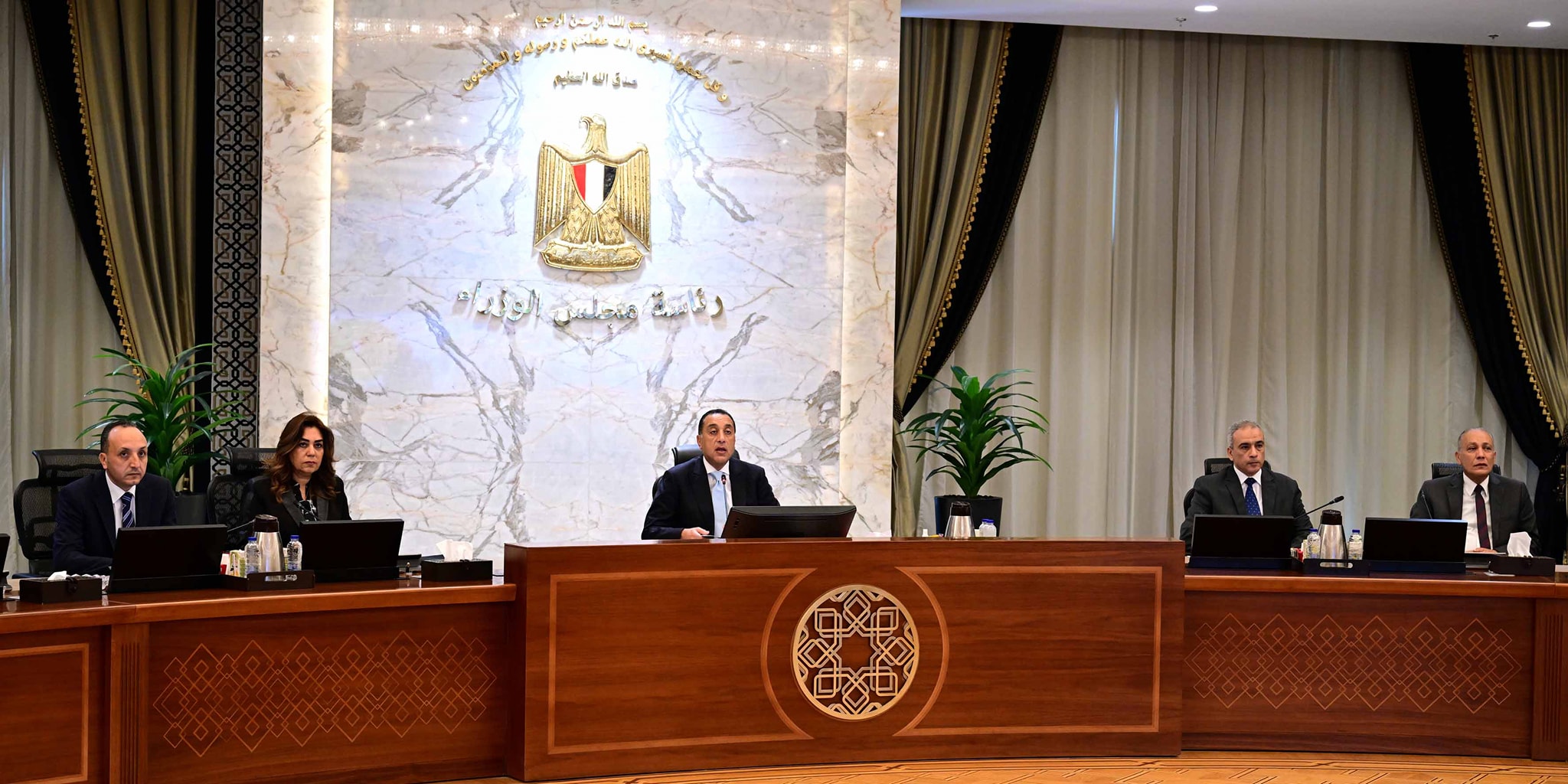 رئيس الوزراء يترأس اجتماع مجلس المحافظين