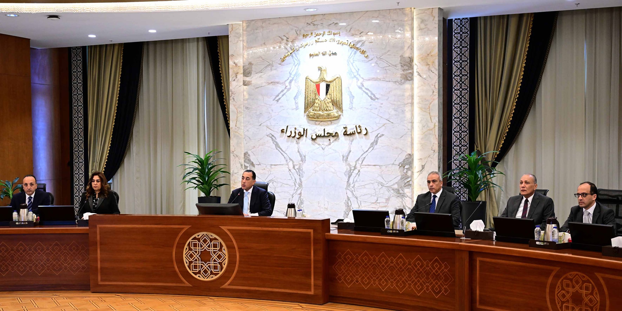 رئيس الوزراء يترأس اجتماع مجلس المحافظين
