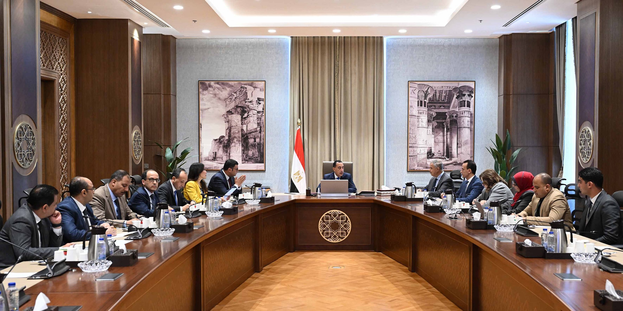 مدبولي يتابع موقف العقارات المعرضة للانهيارات بالإسكندرية