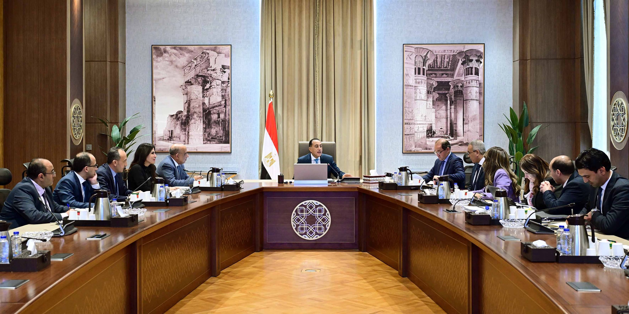 اجتماع مدبولي لمتابعة الموقف التنفيذي للطاقات المتجددة