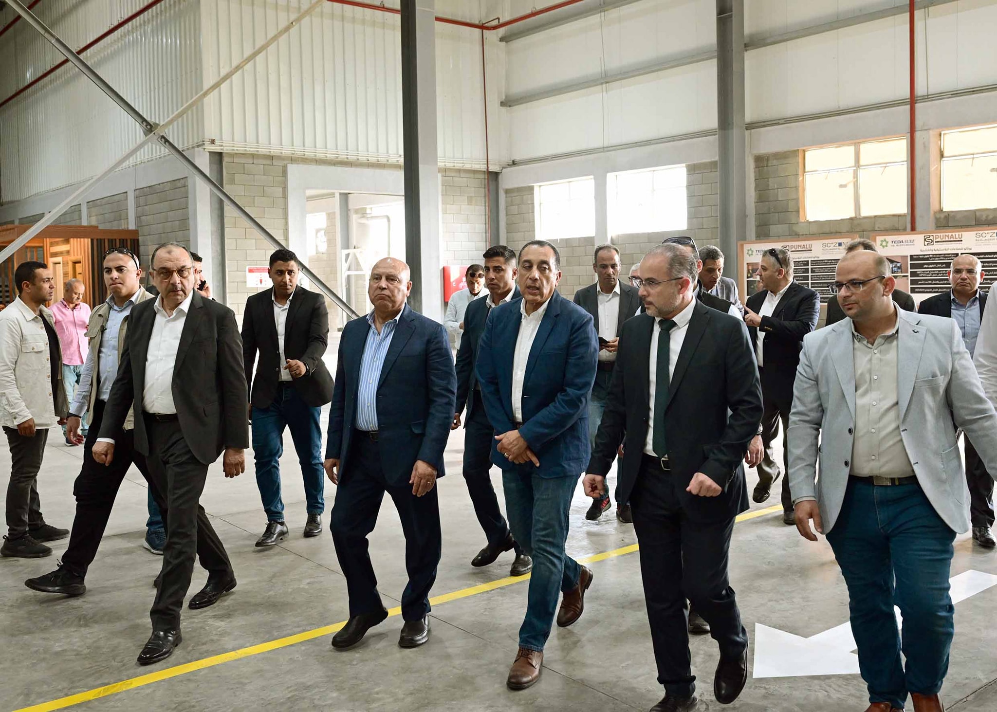 رئيس الوزراء يفتتح مصنع بونالو للصناعات البلاستيكية
