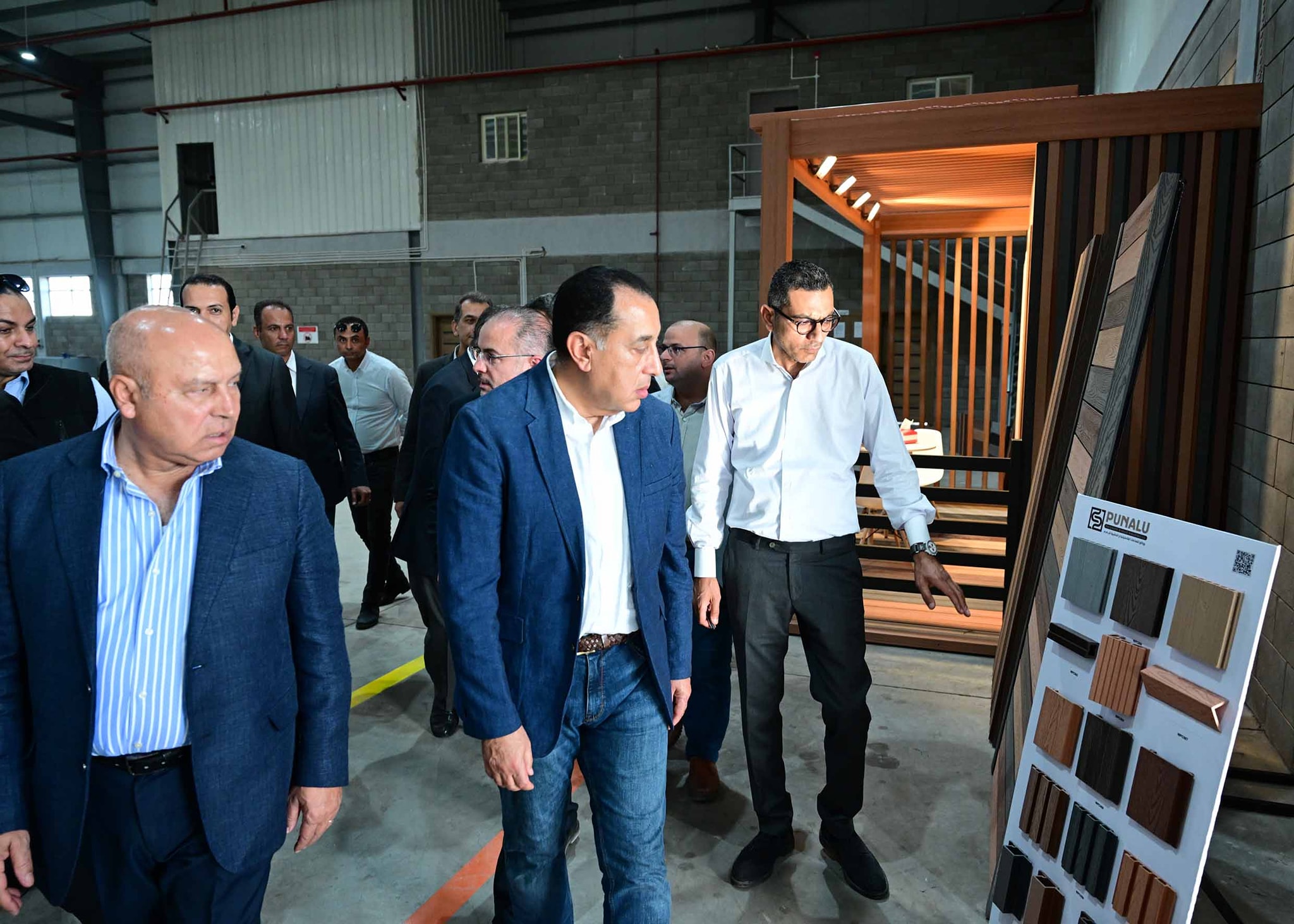 رئيس الوزراء يفتتح مصنع بونالو للصناعات البلاستيكية